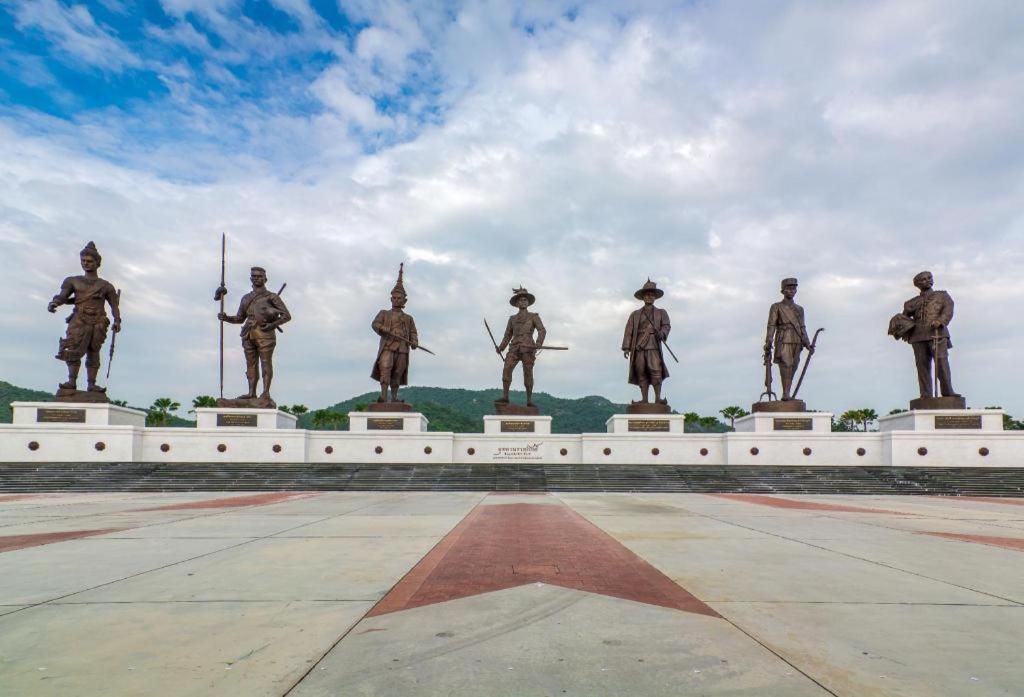 กรีนฟิลด์ วัลเล่ย์ ฟิชชิ่ง รีสอร์ต Hotel หัวหิน ภายนอก รูปภาพ