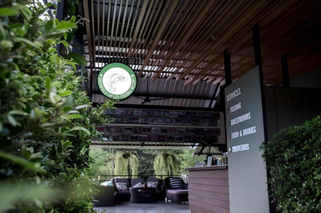 กรีนฟิลด์ วัลเล่ย์ ฟิชชิ่ง รีสอร์ต Hotel หัวหิน ภายนอก รูปภาพ
