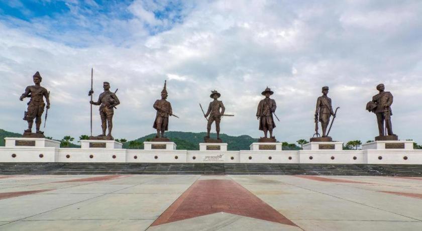 กรีนฟิลด์ วัลเล่ย์ ฟิชชิ่ง รีสอร์ต Hotel หัวหิน ภายนอก รูปภาพ